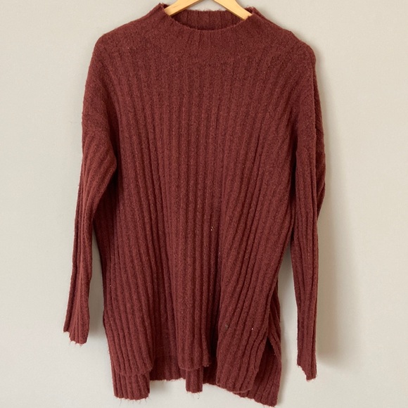 Altar'd State Sweaters - Small/medium sweater. Long and has a small turtle neck